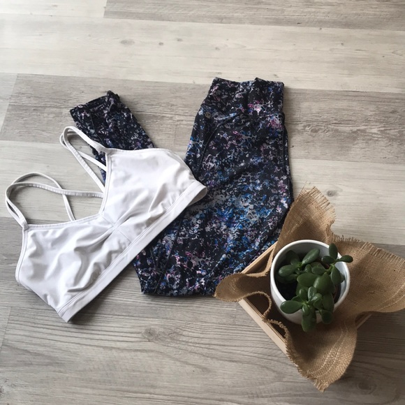 Fabletics Bundle - Picture 2 of 7